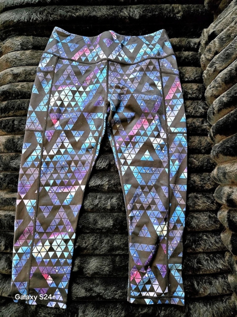 Constantly Varied Gear Stardust Capris Leggings in Black & Blue, Size MED